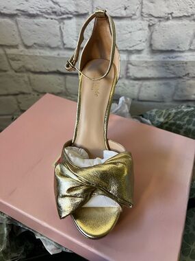 Kate Spade Bridal Bow Heels Gold Metallic Nappa Ankle Strap Size 8.5 B